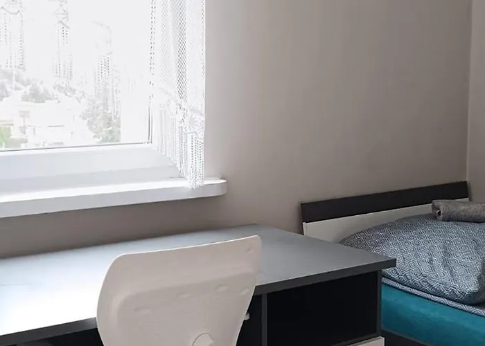 Noclegiwifiparking Guest house *